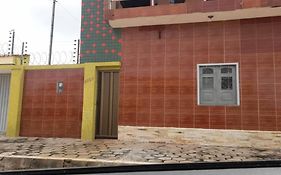 Casa praiana - agradável e confortável ambiente com ar-condicionado